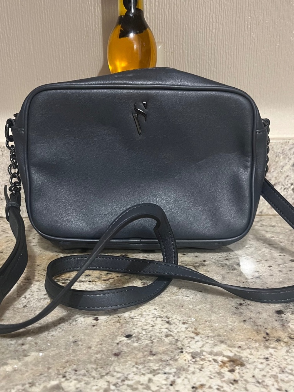 Simply Vera Vera Wang Crossbody Bag NWOT Dark Grey